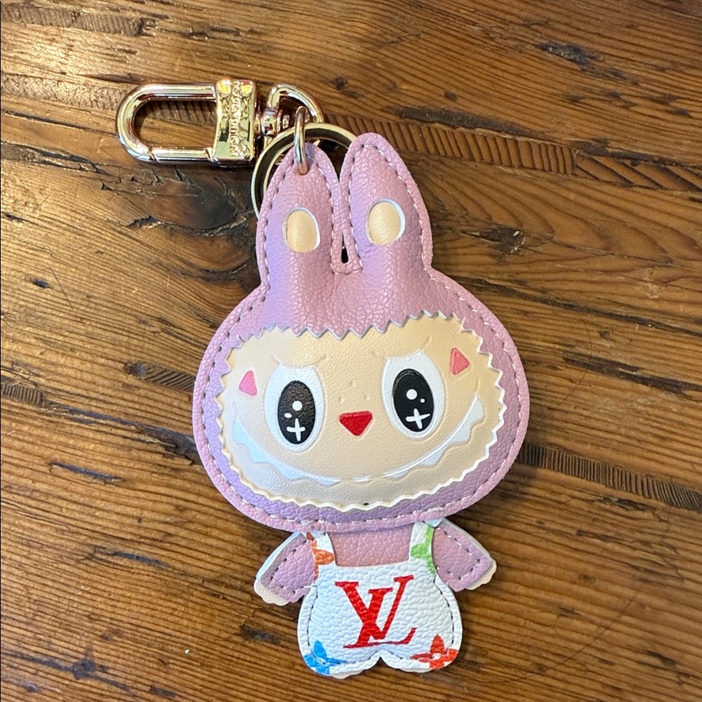 Labubu bag key charm - Picture 5 of 6
